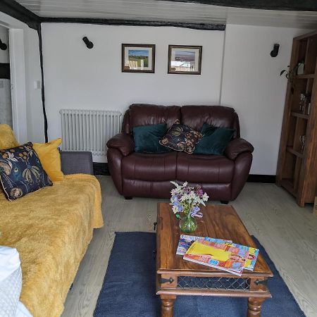 Characterful 2 Bed Cottage, Quiet Village Setting Ashleworth Ngoại thất bức ảnh